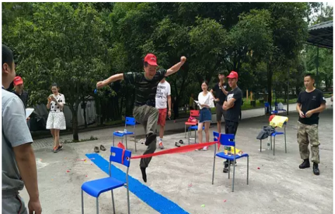 1507886707542122goz3.png blob.png