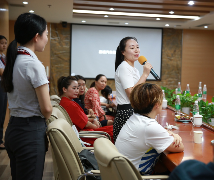 1507890717975220RgRw.png 亲友采访.png