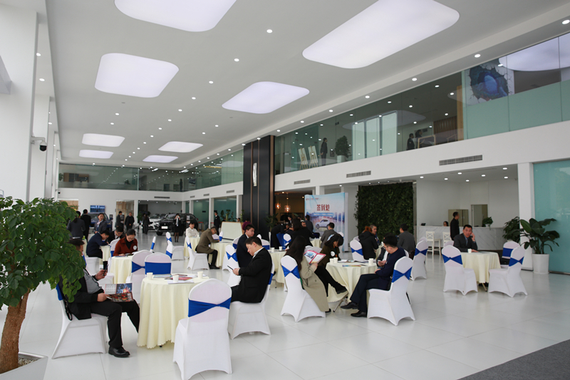 1511746875223919fQhM.jpg C12A1007.JPG