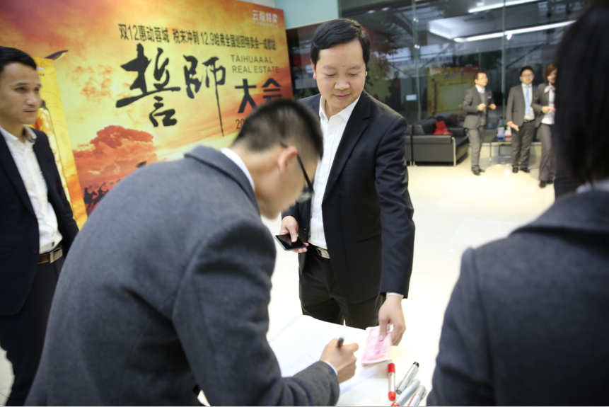 1513668246432795WbY0.png blob.png