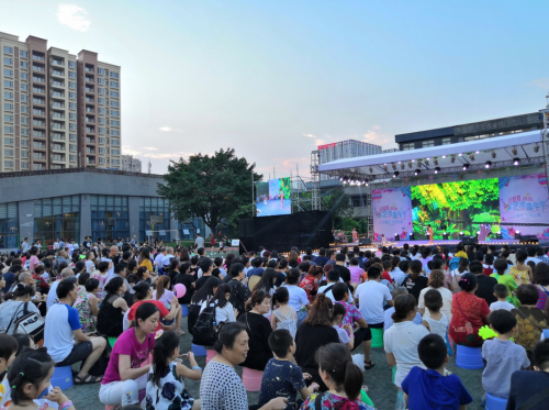 15342352062922235cIN.png 人多.png