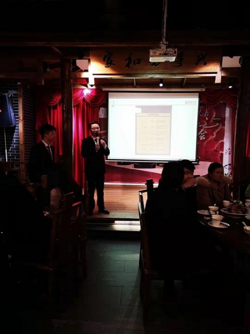 155117126792142103BE.jpg 售后总监宣传保养套餐政策.jpg