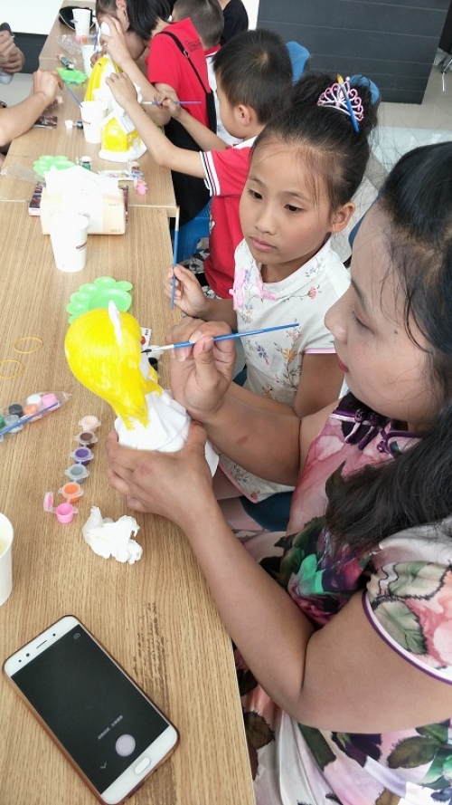 1560738565952756fqKM.jpg 父母是孩子最好的老师 (3).jpg