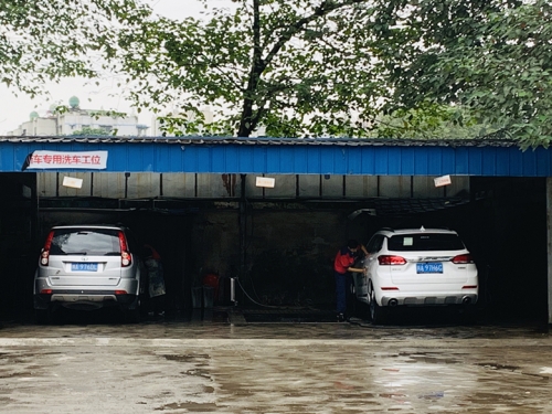 15693909363537282tEc.jpg 梁鹏_副本.jpg