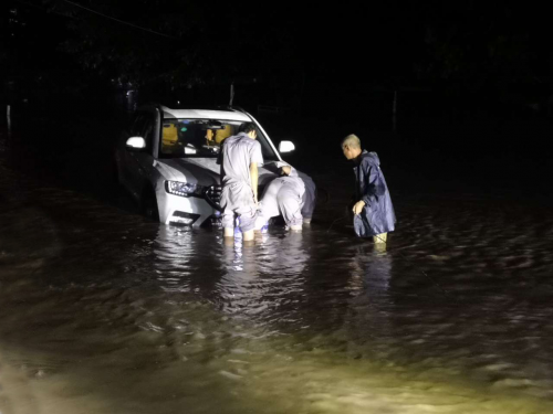 1597892031253026bo0f.png 救援现场 (4).png