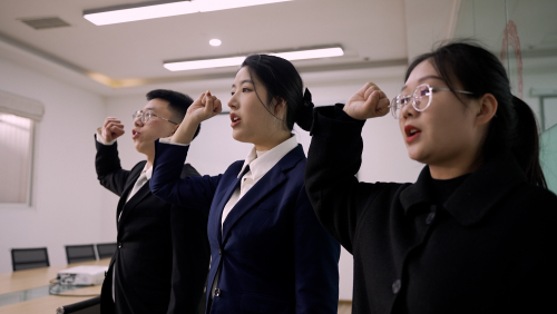 1673943322523647oJAV.jpg 序列 01.00_01_47_16.Still003.jpg